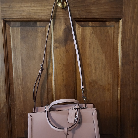 Coach - Picture 4 of 5